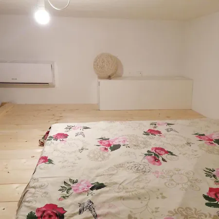 Nicole Apartment *